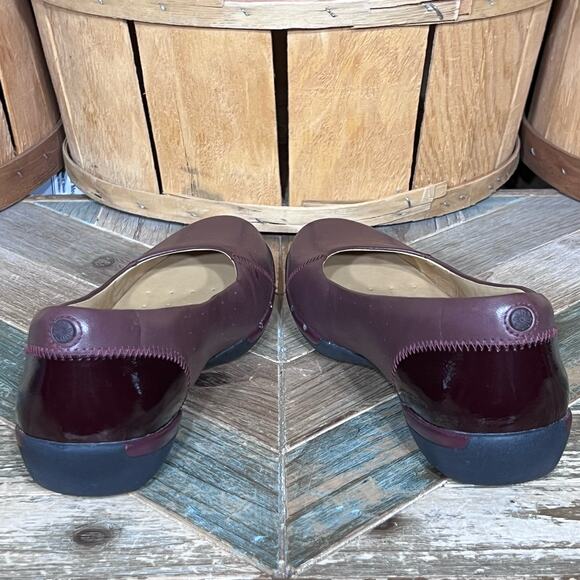 Clarks Unstructured Un Hearth Burgundy Leather Flats Loafers Womens Size 7.5 - Picture 8 of 11